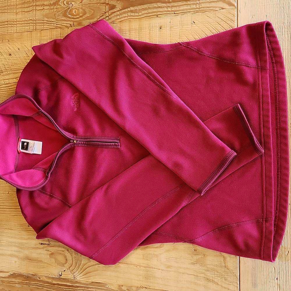 3/4 zip pull over North Face fleece